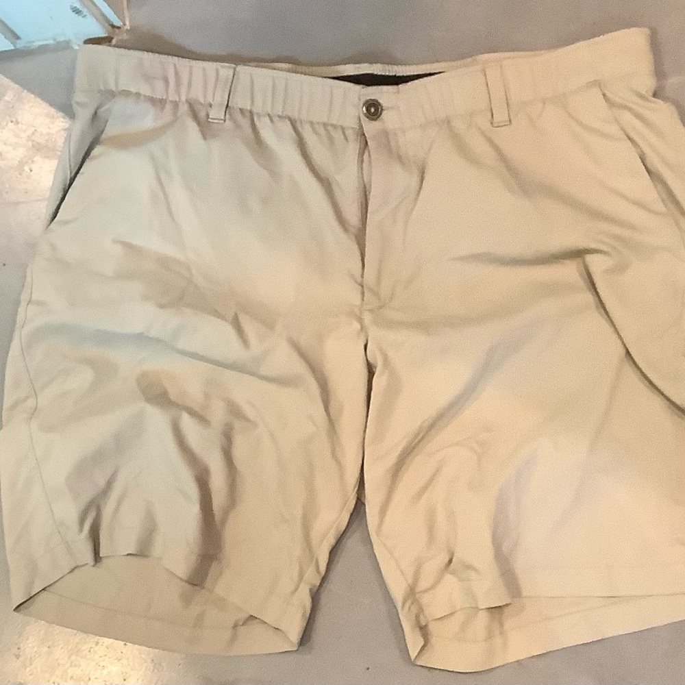 Under Armour Tan Flat Front Shorts Versatile Summer Essential